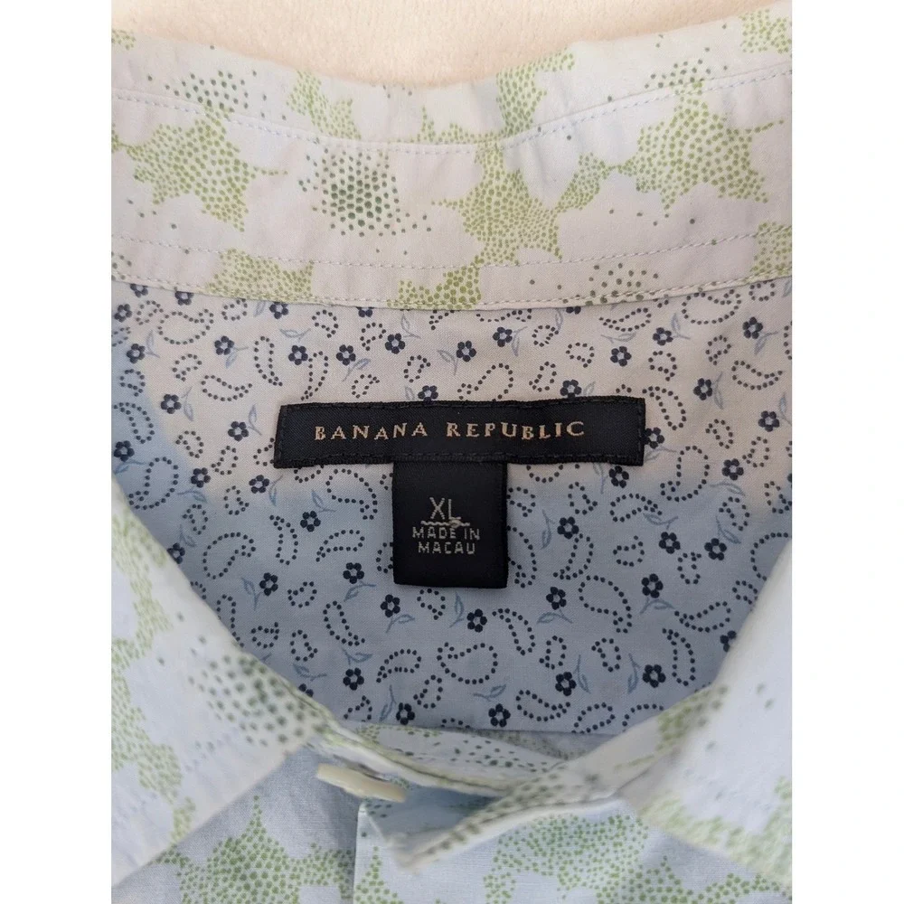 Banana Republic Mens XL Long Sleeve Button Down Shirt Floral Print Lt Blue Green